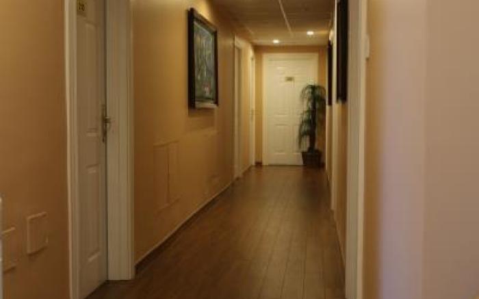 Rozana Hotel Suites