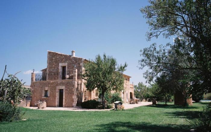 Es Quatre Cantons Hotel