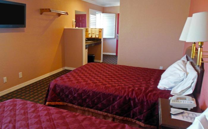 Sealamp Inn