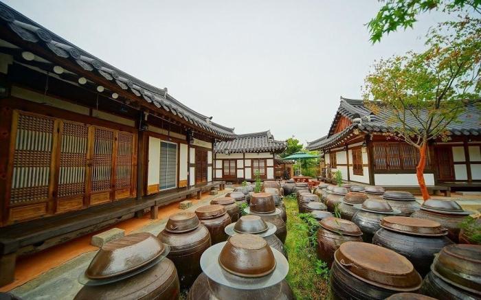Jeonju Hanok Maeul Dongrakwon Hanok Hotel