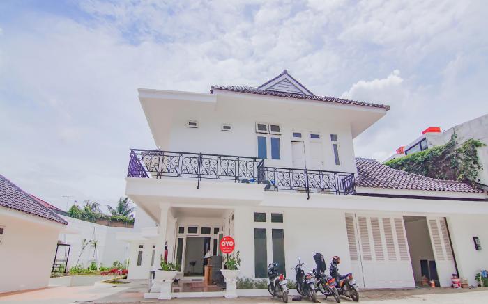 Super OYO Capital O 90342 Kemang Garden