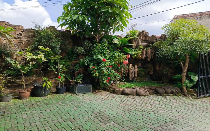 Adisa Homestay Near Saiful Anwar Malang