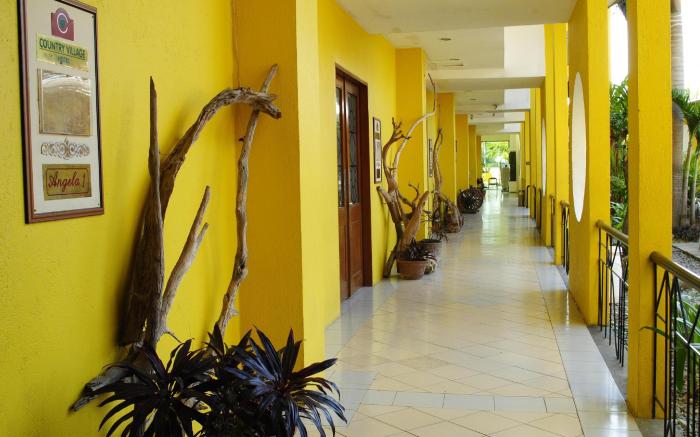 Country Village Hotel
