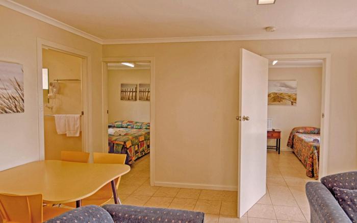 Robetown Motor Inn & Apartments