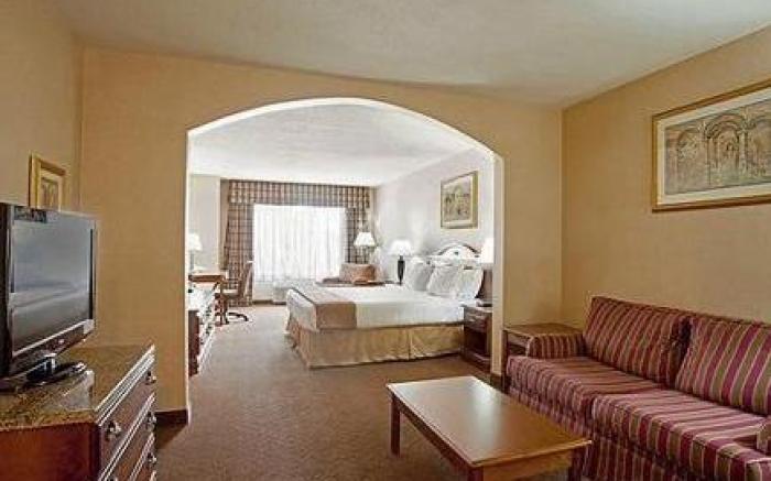 Holiday Inn Express Rochelle By IHG