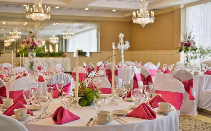 Genetti Hotel, SureStay Collection by Best Western