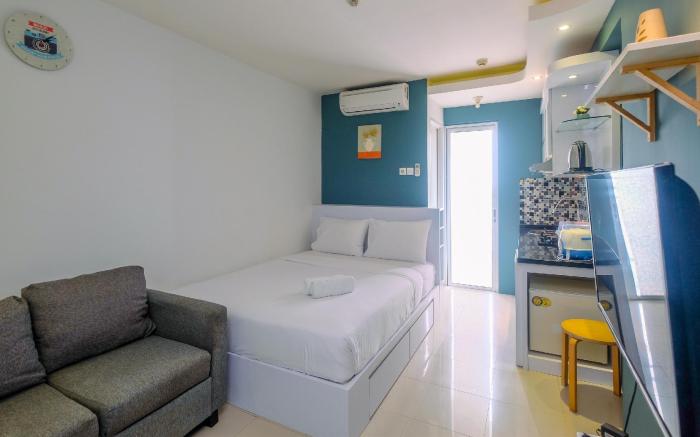 Simply Good Studio Bassura City Apartment By Travelio