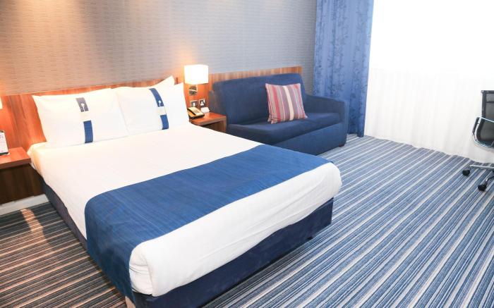 Holiday Inn Express London Heathrow T5 By IHG