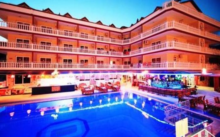 Mustis Royal Plaza Hotel