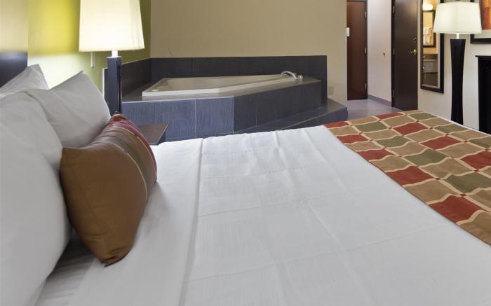 Best Western Plus Huntersville Inn & Suites Near Lake Norman