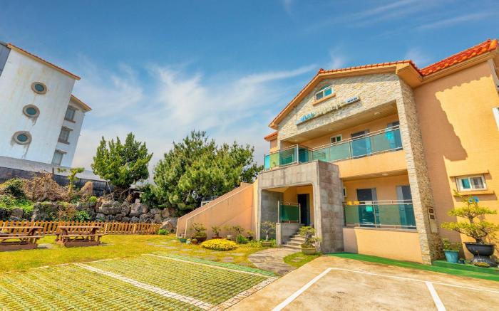 Jeju Badagreen Pension
