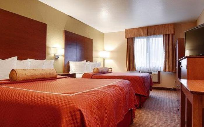Best Western Plus Altoona Inn