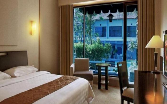 Rattan Inn