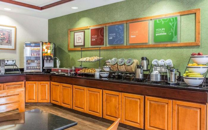 Comfort Inn & Suites