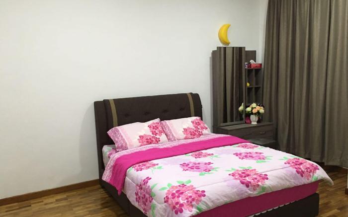 SHINY HOMESTAY @ Sutera Utama, Johor Bahru