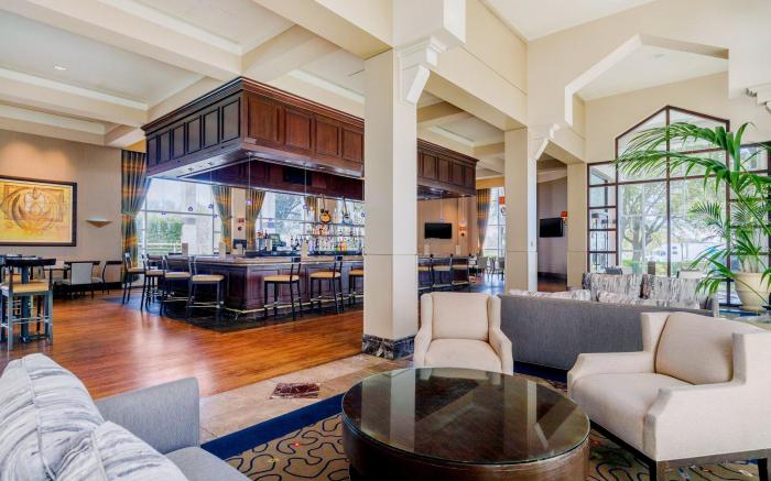 Renaissance Dallas North Hotel