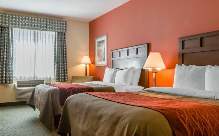 Comfort Inn & Suites