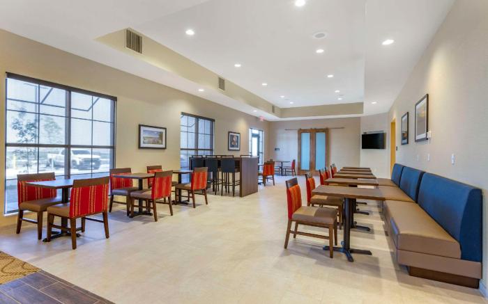 Comfort Suites Albuquerque Airport