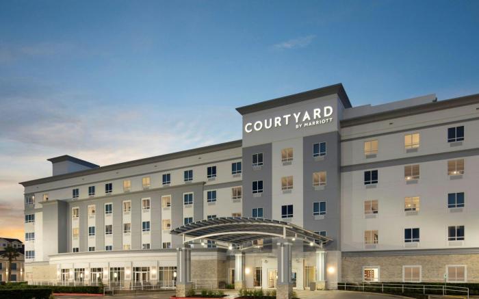 Courtyard by Marriott Houston Kemah