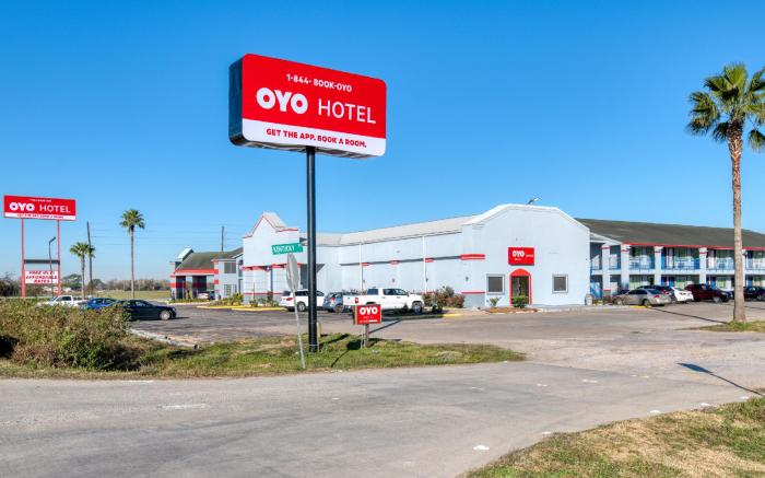 OYO Hotel Rosenberg TX I-69