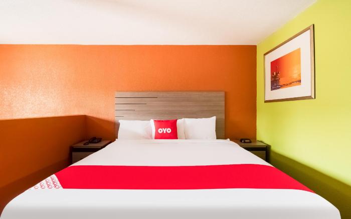 OYO Hotel Houston N Fm-1960 Champions TX