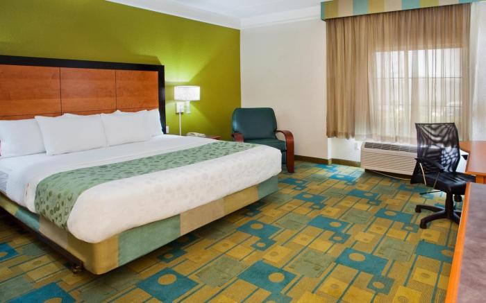 La Quinta Inn & Suites by Wyndham Greenville Haywood
