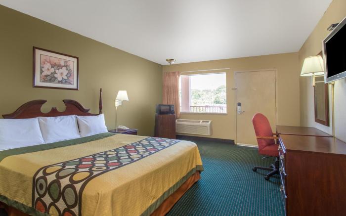 Super 8 By Wyndham Durham/University Area Nc