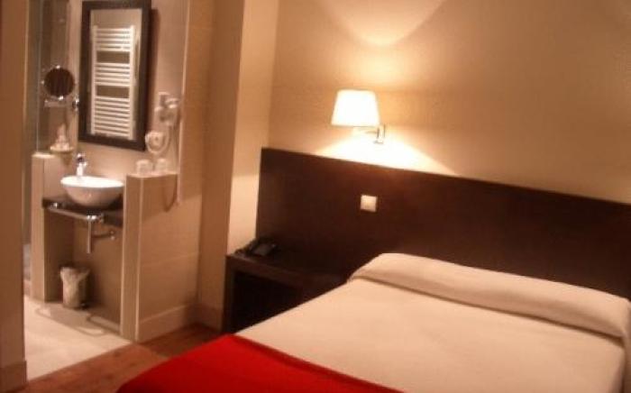 Hotel Puerta del Arco