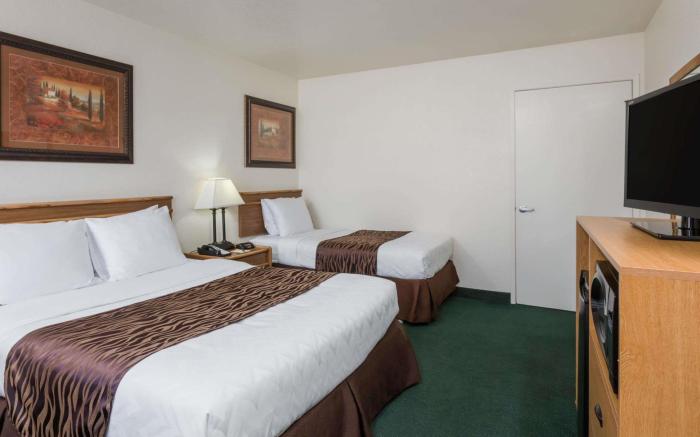 Super 8 By Wyndham Fort Bragg