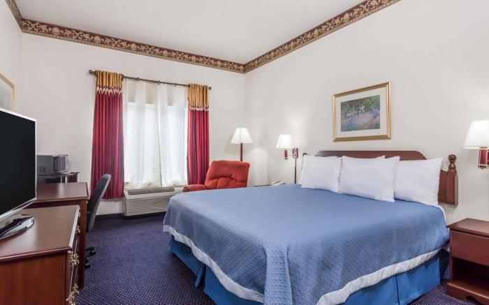 Jesup Inn & Suites