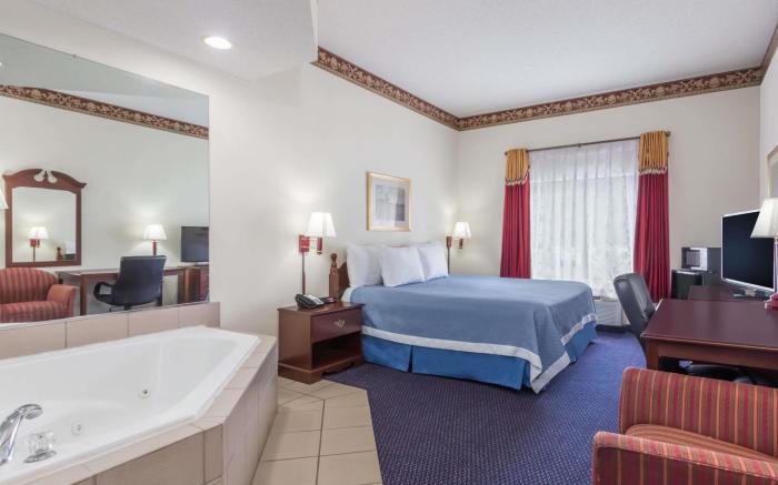 Jesup Inn & Suites