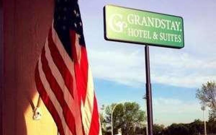 GrandStay Hotel & Suites- Parkers Prairie