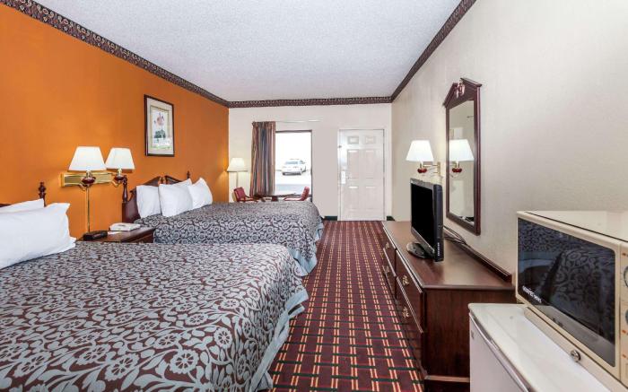 Days Inn by Wyndham Jackson