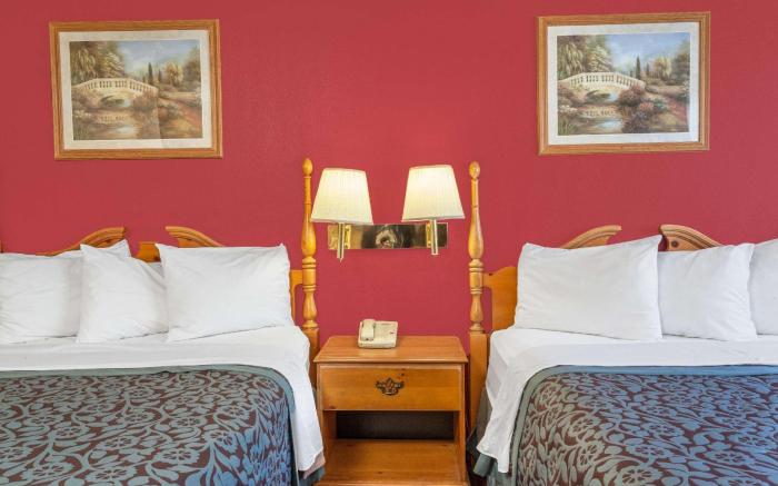 Days Inn by Wyndham Scranton PA