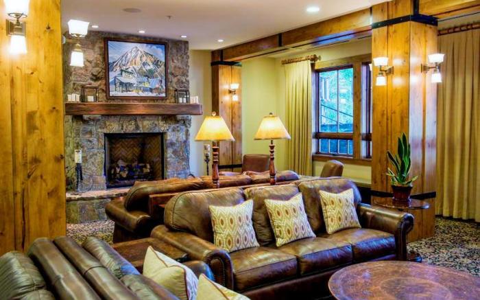 The Lodge at Mountaineer Square