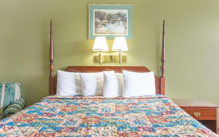 Super 8 By Wyndham Kingsport /I-81