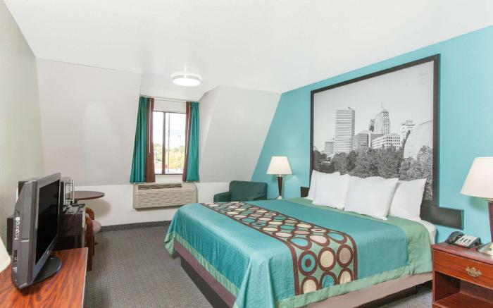 Super 8 By Wyndham Sallisaw