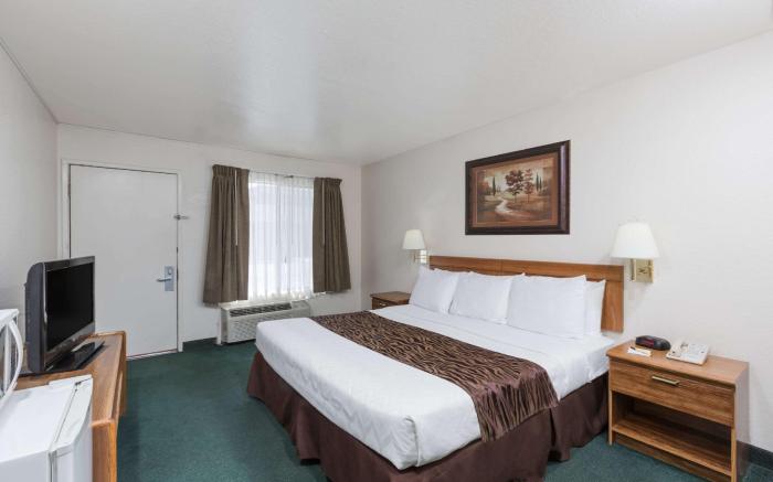 Super 8 By Wyndham Fort Bragg