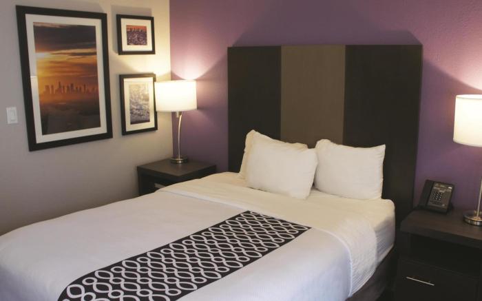 La Quinta Inn & Suites by Wyndham Pomona