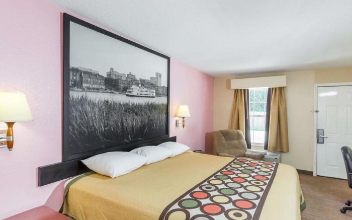 Super 8 By Wyndham Statesboro