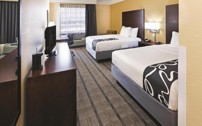 La Quinta Inn & Suites by Wyndham Houston NW Beltway8/WestRD