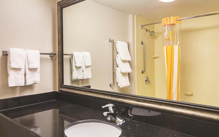 La Quinta Inn & Suites by Wyndham Fresno Northwest