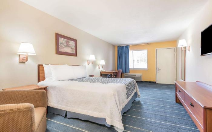 Days Inn by Wyndham Bryan College Station