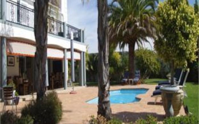 Pictures Guest House Boutique Hotel