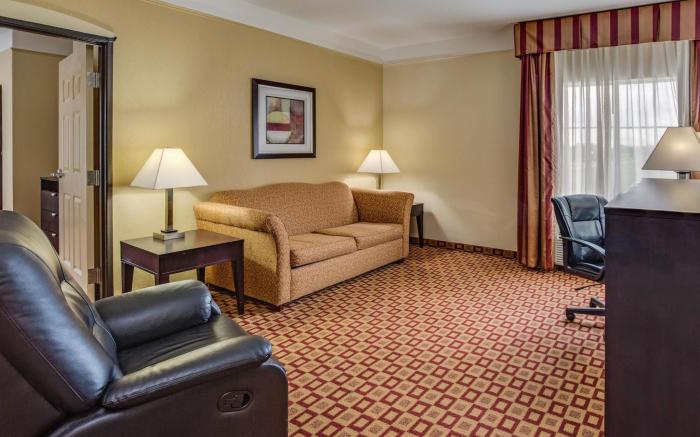 La Quinta Inn & Suites by Wyndham Canton MS
