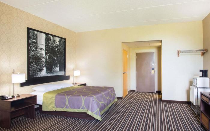 Super 8 By Wyndham Plattsburgh