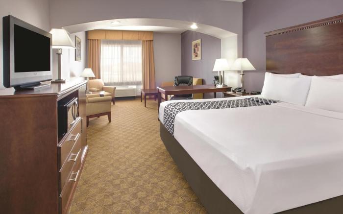 La Quinta Inn & Suites by Wyndham Corsicana