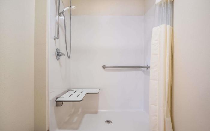 Super 8 by Wyndham Neillsville WI