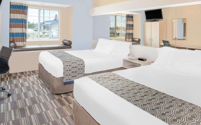 Microtel Inn & Suites by Wyndham Clear Lake