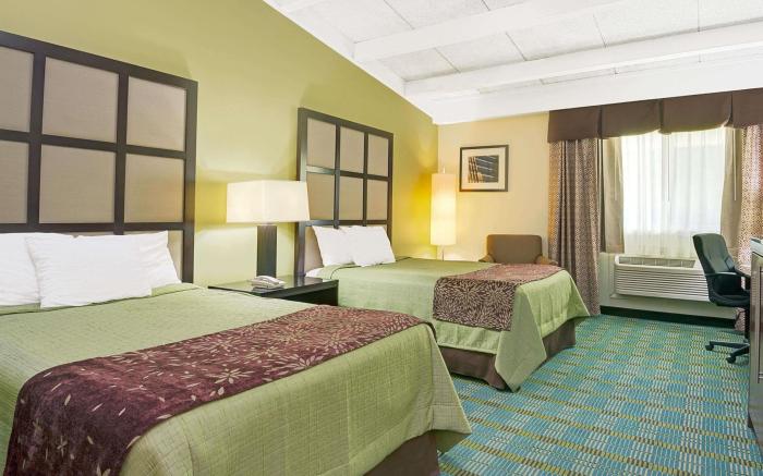 Days Inn by Wyndham Southington